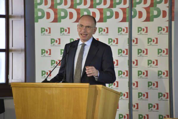Pd, sì al comitato costituente: quasi metà esterni