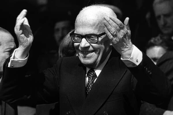 La democrazia di oggi, malata e impopolare: ma resta patrimonio della libertà