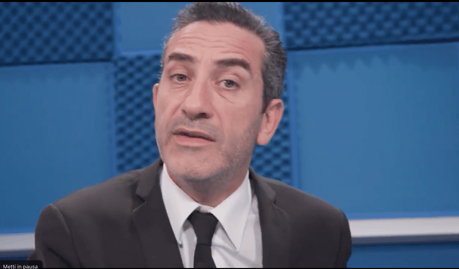 Si toglie la vita dopo servizio delle Iene, niente scuse dopo la gogna: “Altre vittime di catfishing”