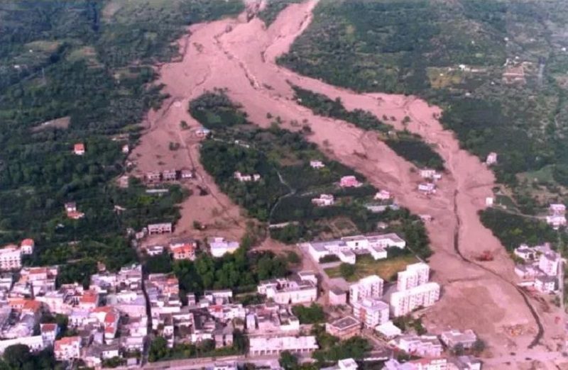 La sentenza ‘storica’ della Cassazione sulla frana di Sarno, dopo 24 anni condanna il Comune: “Risarcisca le 137 vittime”