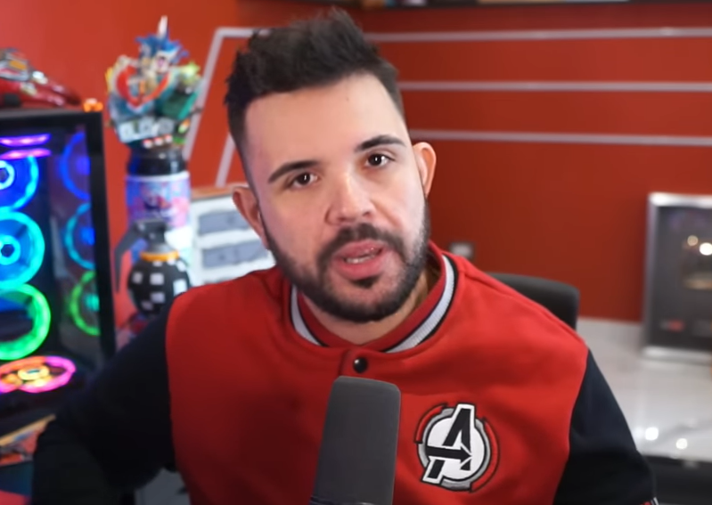 Chi è CiccioGamer89, lo youtuber massacrato per una presunta evasione: “Ho sempre pagato le tasse”