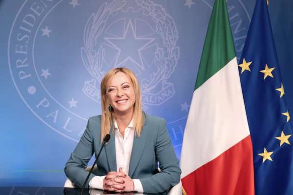 Giorgia Meloni: “Questo governo durerà a lungo, la manovra aiuta i più fragili”