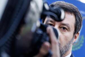 Frana a Ischia, Salvini annuncia 8 morti e Piantedosi smentisce: cosa è successo Frana a Ischia, Salvini annuncia 8 morti e Piantedosi smentisce: cosa è successo