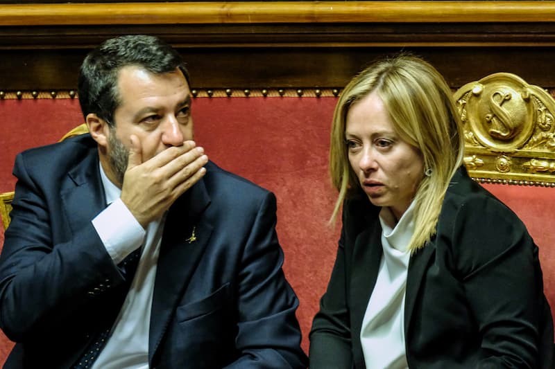 Pace fiscale, le trattative tra Meloni e Salvini sulle cartelle esattoriali: condoni, saldo e stralcio e rottamazioni