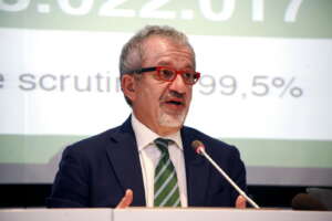 È morto Roberto Maroni, aveva 67 anni: “Ciao Bobo, inguaribile ottimista” È morto Roberto Maroni, aveva 67 anni: “Ciao Bobo, inguaribile ottimista”