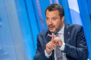 In Europa il Capitano rimane senza ciurma: Salvini ‘alla canna del gas’ insidia il patto Meloni-Marina Berlusconi