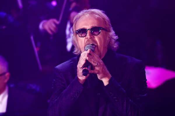 Il dramma di Umberto Tozzi: “Ho avuto un tumore, mi sentivo perso e impaurito”