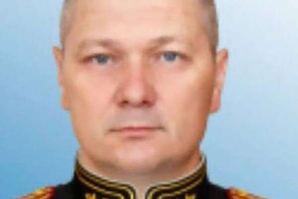 Colonnello russo trovato morto con 5 colpi di pistola al petto, per Mosca quello di Vadim Boyko è “suicidio”