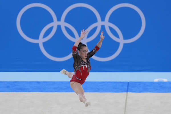 Scandalo nella ginnastica, parla Vanessa Ferrari: “Spiace continuino gli orrori, io a 19 anni in clinica per disturbi alimentari”