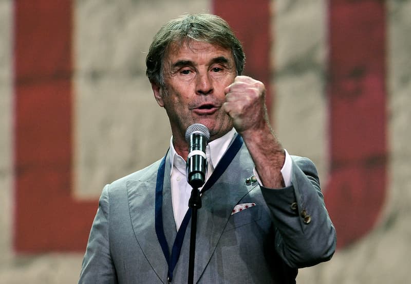 La lettera di Brunello Cucinelli ai giovani: “Guardate lontano, leggete e amate”