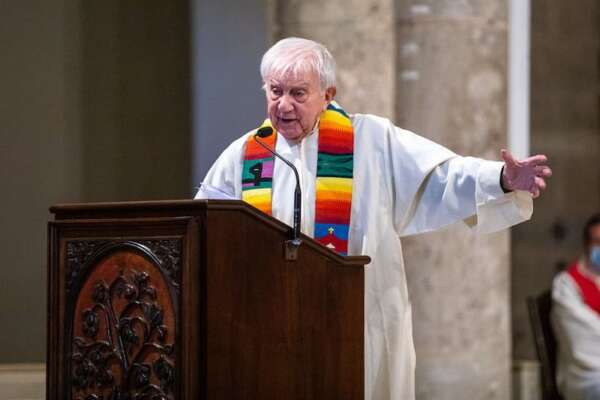 Evasione dal Beccaria, Don Mazzi: “Le carceri minorili non sono la soluzione” Evasione dal Beccaria, Don Mazzi: “Le carceri minorili non sono la soluzione”