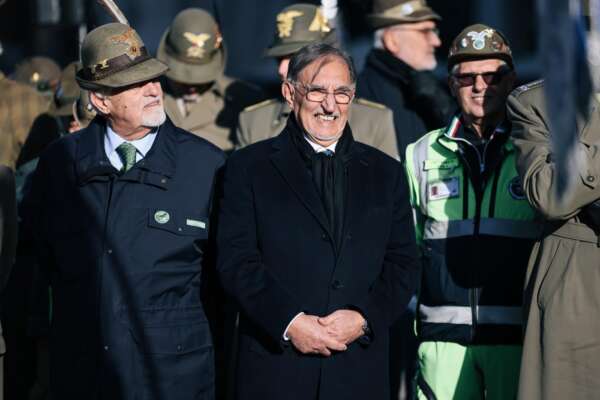 La Russa e l’ossessione per la naja, il presidente del Senato ci riprova dopo 14 anni: “Predisposto disegno di legge, incentivi per chi dice sì” La Russa e l’ossessione per la naja, il presidente del Senato ci riprova dopo 14 anni: “Predisposto disegno di legge, incentivi per chi dice sì”