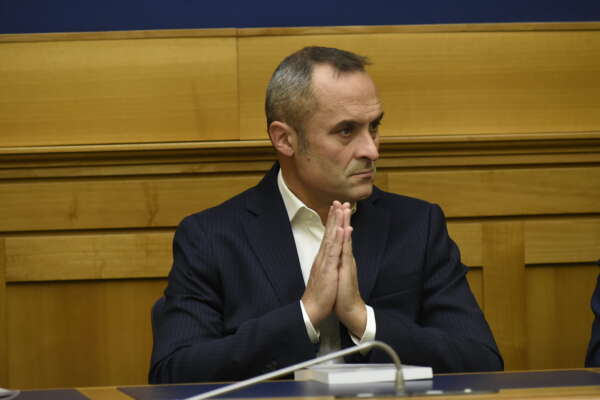 Il Terzo polo prova ad archiviare la spazzacorrotti di Bonafede: “Si torna alla prescrizione”