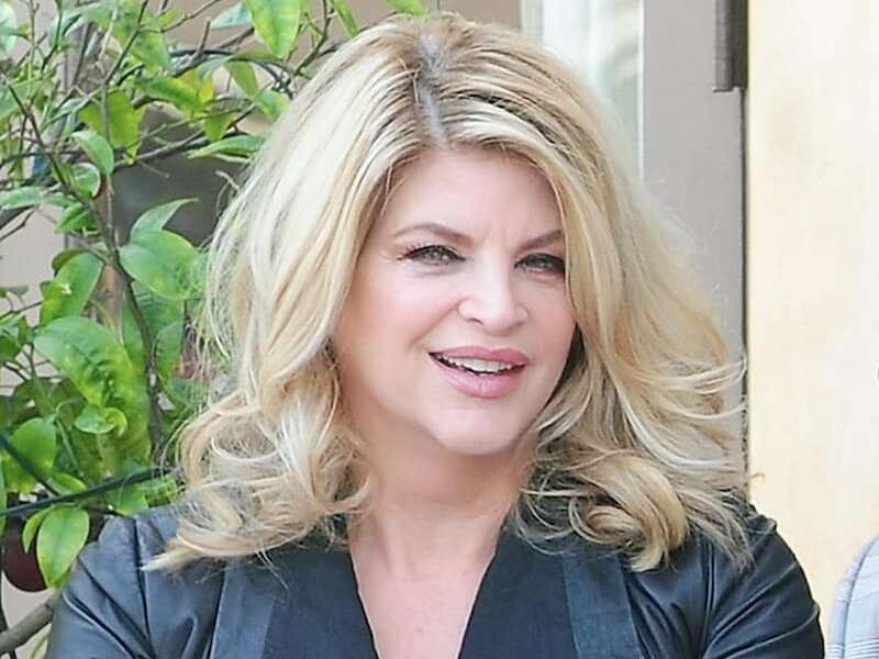 Morta Kirstie Alley, l’attrice di “Senti chi parla” e vincitrice di due Emmy: aveva scoperto da poco un tumore