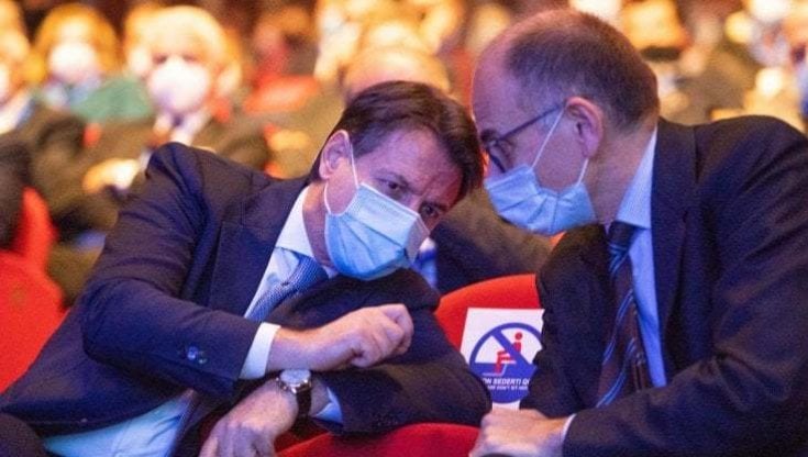 Pd e M5S, montagne russe tutto l’anno e una crepa che può favorire i soliti noti