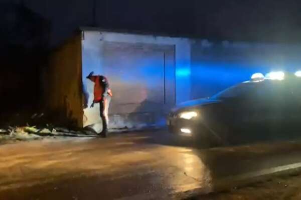 Incidente fatale nella notte, 18enne muore carbonizzato: “Non aveva la patente” Incidente fatale nella notte, 18enne muore carbonizzato: “Non aveva la patente”