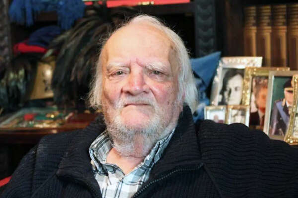 Contrada urla la propria innocenza: “Sono senza macchia!”, ma dopo 30 provano a metterlo sul banco degli imputati