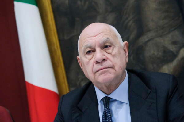 Nordio boccia la legge Severino: “Va cambiata, i condannati in primo grado devono potersi candidare” Nordio boccia la legge Severino: “Va cambiata, i condannati in primo grado devono potersi candidare”