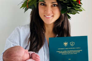 Si laurea durante il travaglio, la storia di Martina: nello stesso giorno diventa mamma e dottoressa