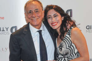 Francesca Vecchioni, la figlia del cantautore Roberto: “Papà mi ha spinto a fare coming out”