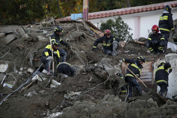 Disastro di Ischia, sono 900 gli edifici colpiti dalla frana: “Abusivismo non può più essere eluso”, dice Musumeci