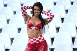 Chi è la tifosa della Croazia Ivana Knoll, foto della ‘star’ dei mondiali del Qatar