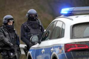 Attentato in Germania: cacciatore apre il fuoco nel Baden-Württemberg, diversi morti e feriti