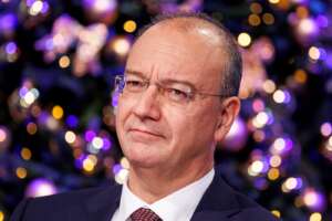 Valditara alle famiglie: “Ascoltate i vostri figli prima di scegliere il liceo. Bisogna cambiare l’insegnamento della matematica”