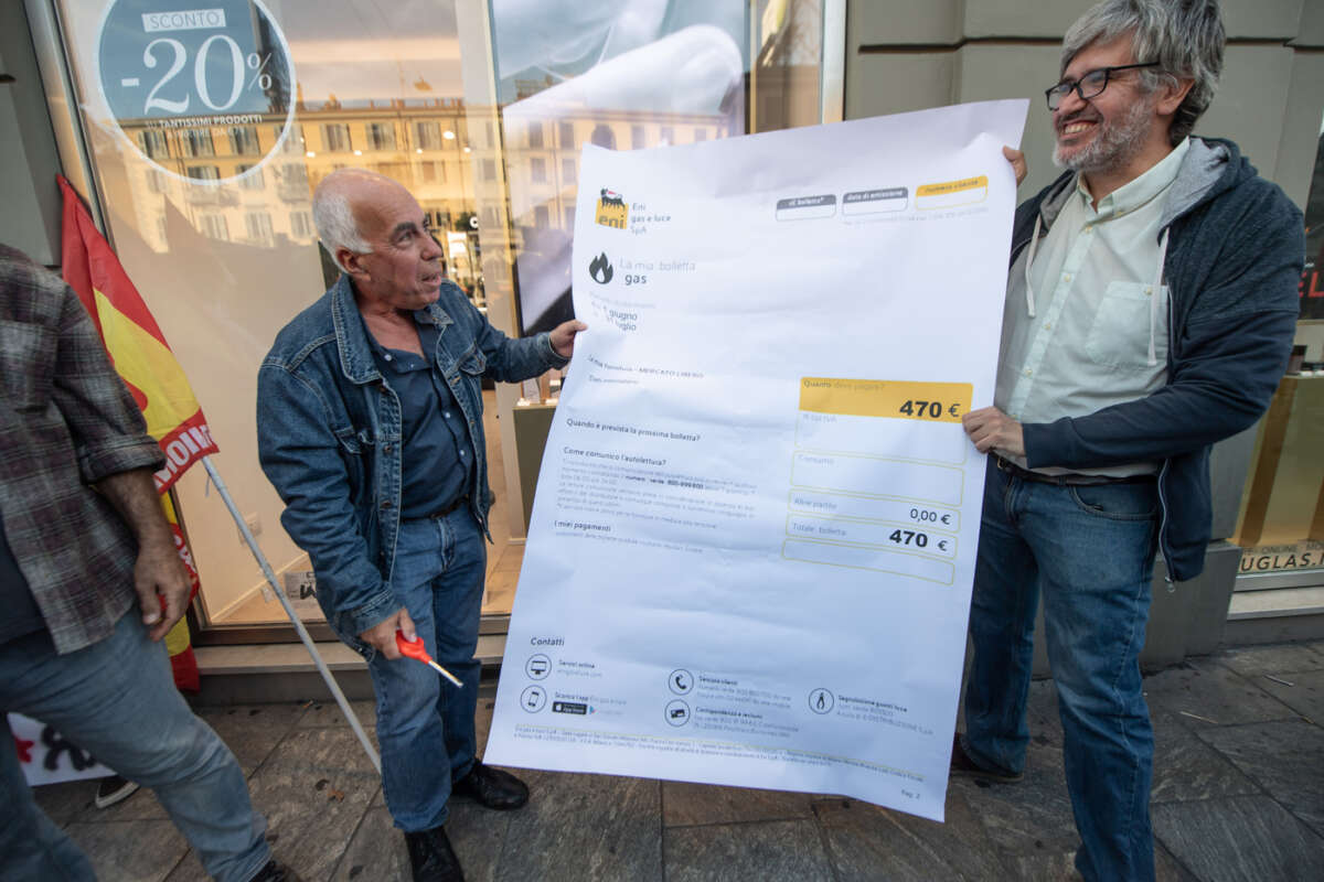 Cosa aumenta nel 2023, la corsa dei prezzi per carburanti, mutui e bollette: tutti i rincari del nuovo anno