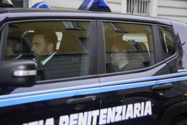 Qatargate, libere la moglie e la figlia di Antonio Panzeri: revocati i domiciliari