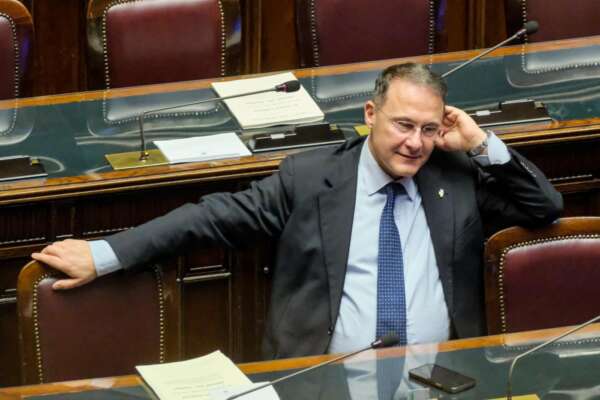 Chi è Edmondo Cirielli, l’ex carabiniere di Meloni che vuole i ‘zozzoni’ in carcere