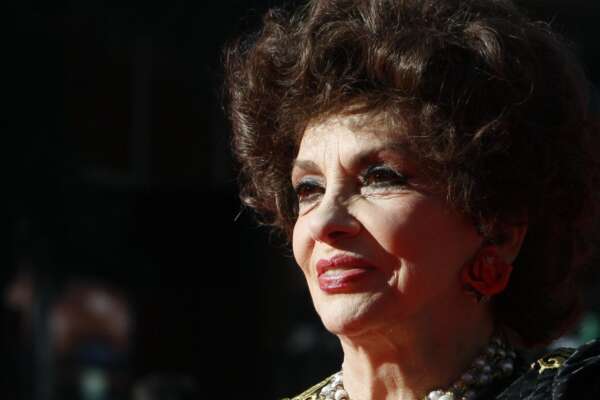 Gli amori di Gina Lollobrigida, dal primo marito al fidanzato: il rapporto con il figlio e la vicenda giudiziaria