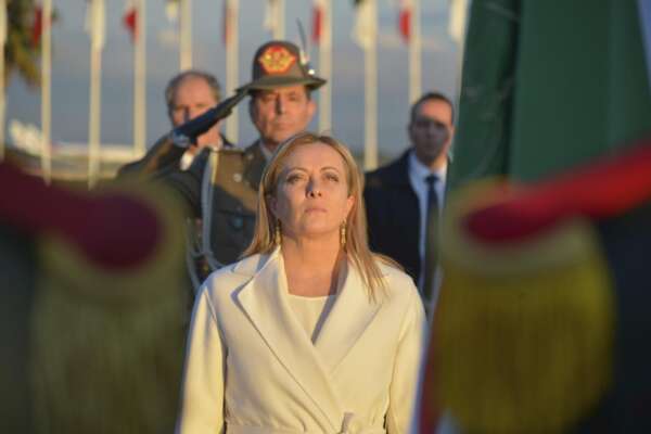 Meloni dà fiducia a Nordio, ma la premier cerca tregua con i Pm