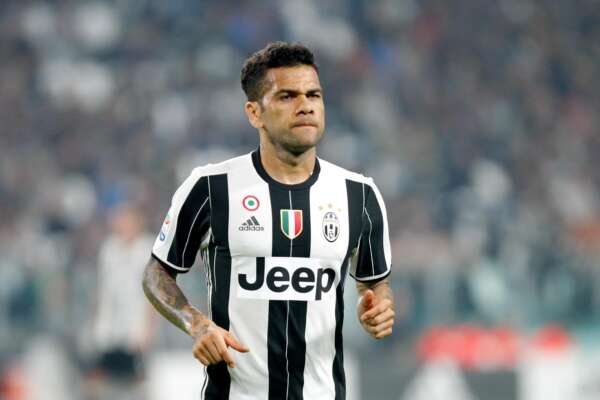 ***** Collection Juventus *****

Foto LaPresse/Spada
26 ottobre  2016 Torino (Italia) 
Sport Calcio 
Juventus vs Sampdoria –  Campionato italiano di calcio Serie A TIM 2016/2017 -  "Juventus Stadium "
Nella foto:  Dani Alves

Photo LaPresse/Spada
October 26 , 2016 Turin (Italy)
Sport Soccer
Juventus vs Sampdoria  – Italian Football Championship League A TIM 2016/2017 – " Juventus Stadium "
In the pic: Dani Alves