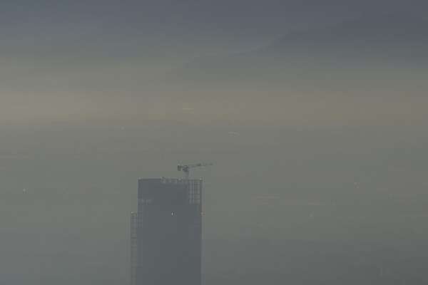 Smog e inquinamento, tutti i comuni fuorilegge in Italia: il report di Legambiente sull’aria irrespirabile