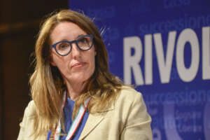 Elena Donazzan, l’assessore veneto che celebra gli alpini riscrivendo la storia: “Purtroppo i russi dilagarono accerchiandoli”