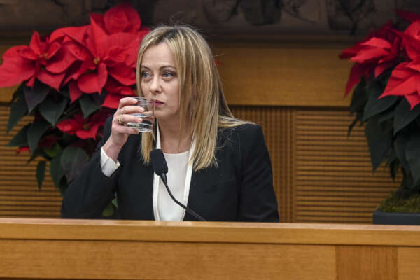 Balneari e trivelle, i nodi del governo Meloni: anno nuovo, problemi vecchi