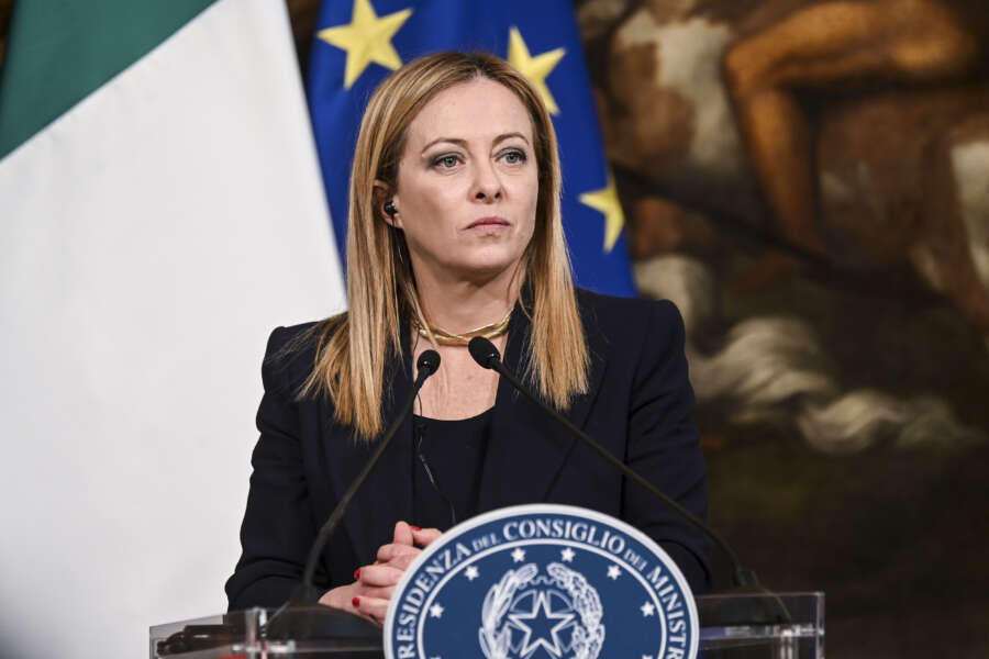 Meloni continua la discesa, la Supermedia YouTrend preoccupa FdI: dietro crescono i 5 Stelle di Conte