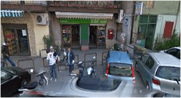 Dramma al bar, anziano colpito da un pugno in faccia cade e batte la testa: è in pericolo di vita