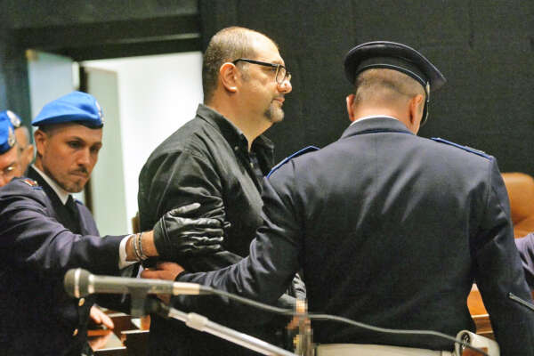 Che reato ha commesso Cospito e perché è all’ergastolo: la storia dell’anarchico al 41bis