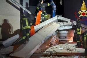 Schiacciato da pannelli di cemento, operaio morto in una ditta di smaltimento rifiuti Schiacciato da pannelli di cemento, operaio morto in una ditta di smaltimento rifiuti