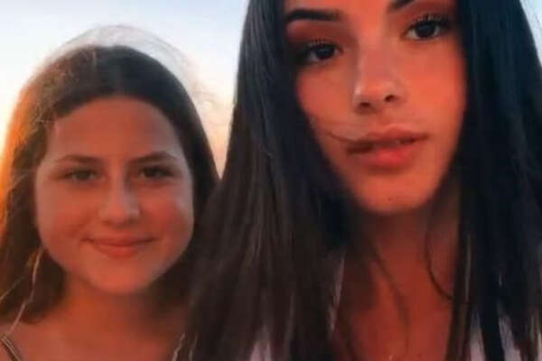 Giulia e Alessia investite e uccise da un treno a Riccione, zittiti gli hater: “Niente alcol, droga o gesto estremo”