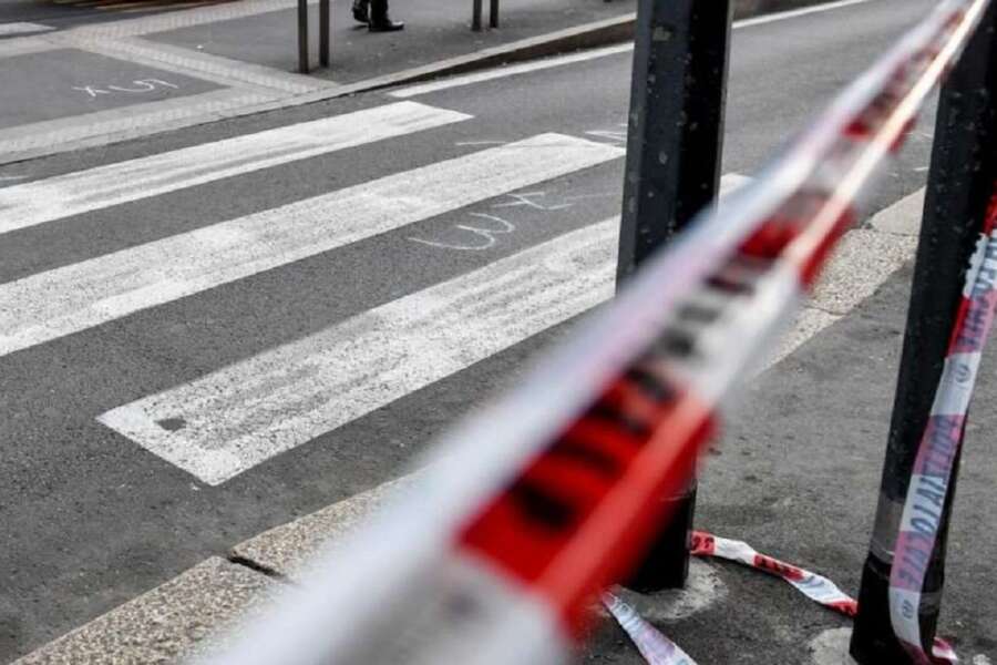 Nonna salva nipotino e viene travolta e uccisa da camion sulle strisce pedonali