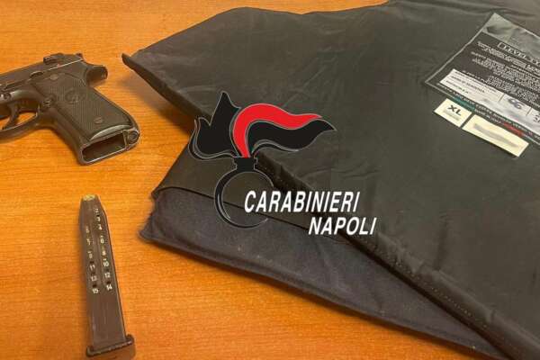 Faida di camorra, il figlio del boss gira per Napoli con il giubbotto antiproiettile