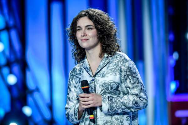 Chi è Madame, a Sanremo con Il bene nel male dopo le polemiche per il falso green pass