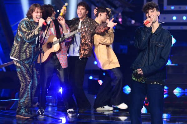 Foto Gian Mattia D’Alberto – LaPresse
16-12-2022 Sanremo IM
Spettacolo
Sanremo giovani
nella foto: Colla Zio 6° Giovane

Ph Gian Mattia D’Alberto – LaPresse
2022-12-16 Sanremo
Spettacolo
Sanremo giovani
in the photo: Colla Zio