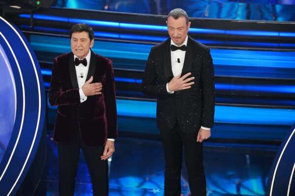 Sanremo, la classifica dopo la prima serata del Festival: in testa Mengoni, ultima Anna Oxa