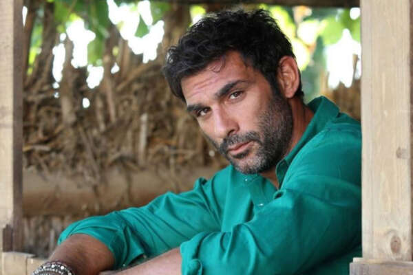 Chi è Francesco Arca, l’attore ex Uomini e donne sul palco della seconda serata di Sanremo 2023