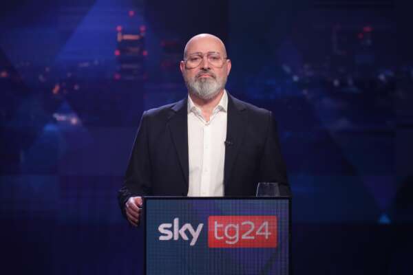 Primarie Pd, Schlein recupera ma i big scelgono Bonaccini