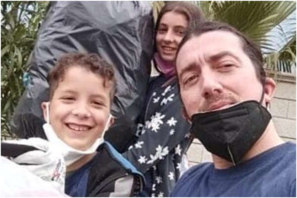 Schianto in autostrada, la moglie di Silvestrone: “Sul web ho letto della morte di Andrea e dei miei figli”